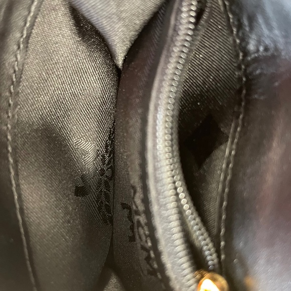 MCM Black Leather Compact Wallet - Preowned - Picture 10 of 14